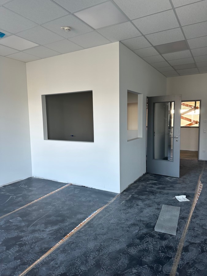 Bürogebäude/Hallenausbau Düren